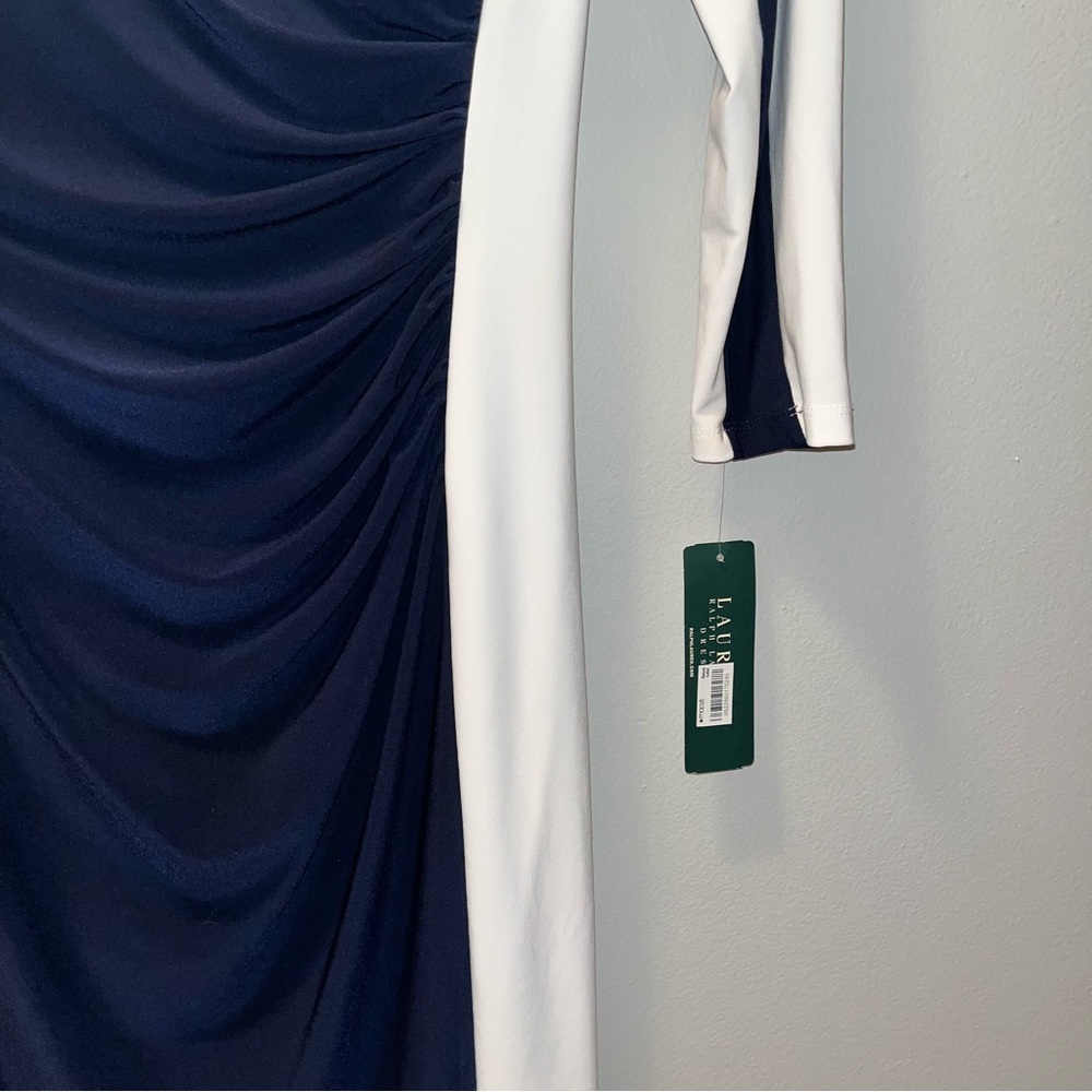 NWT Lauren Ralph Lauren Sz 8
Navy White Sheath Dress Ruched Waist Color Block - Picture 3 of 11